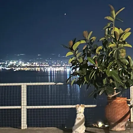Apartment Messinian Moon *