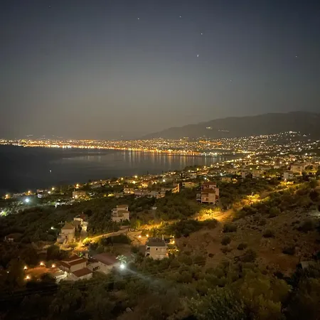 Messinian Moon Апартаменты *