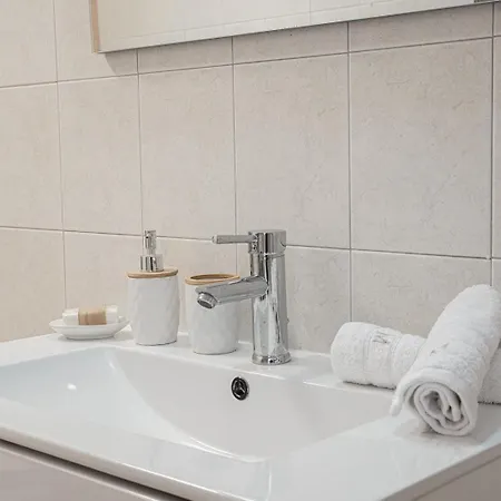 Messinian Moon Apartment Kalamata
