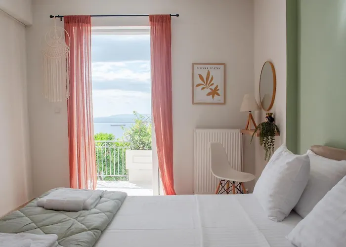 Messinian Moon * Calamata